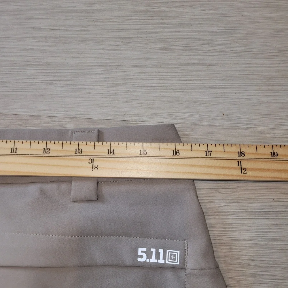 5.11 Tactical Cargo Pants Khaki M Regular Utility Pockets outdoor hiking hunting